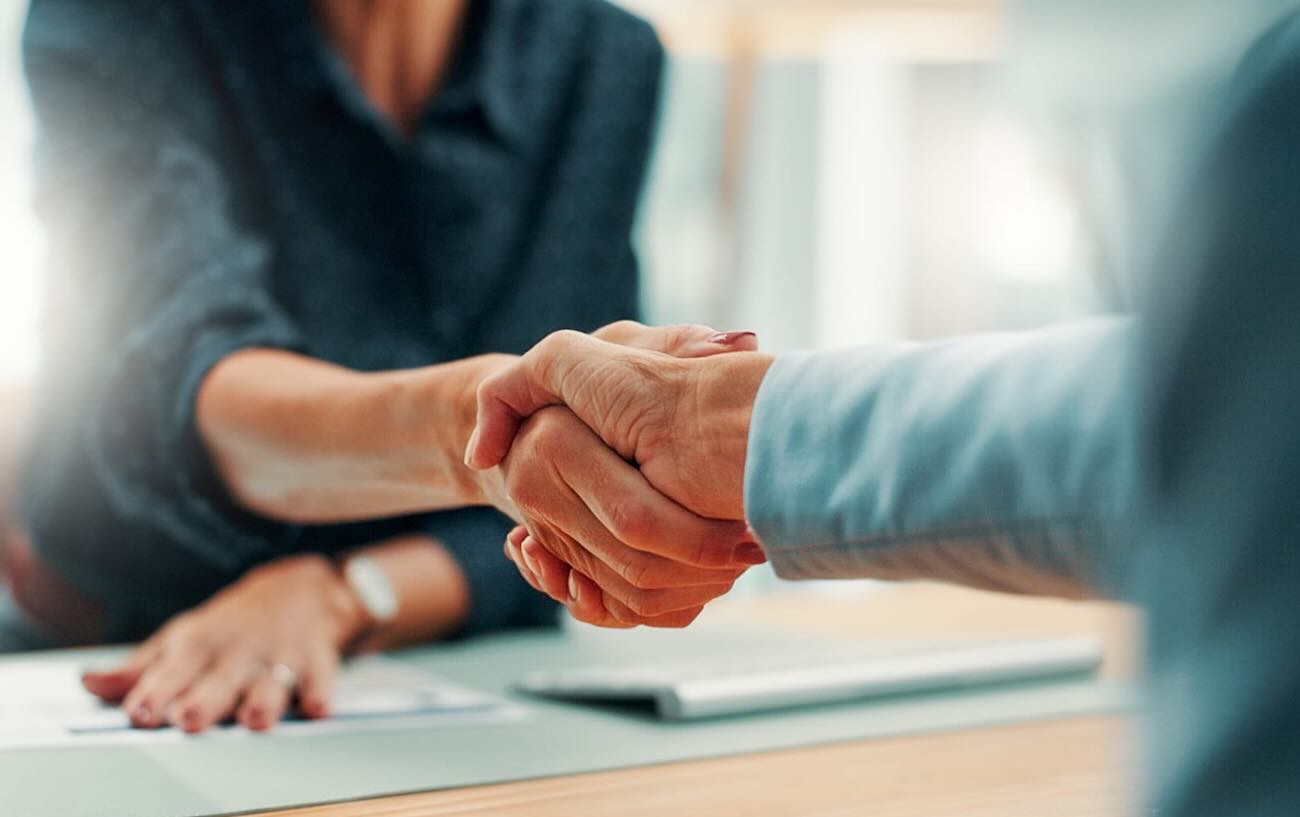 Close up picture of a handshake 